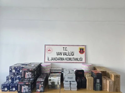 Van'da gümrük kaçağı malzemeler ele geçirildi