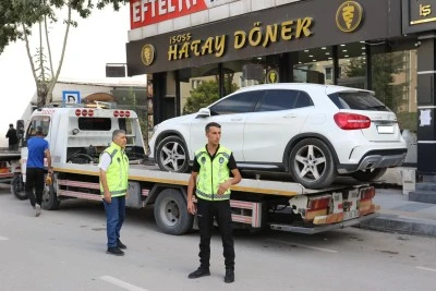 Van'da hatalı park edilen araçlar kaldırıldı