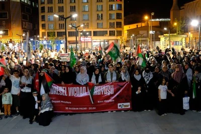 Van'da İsrail'in İran'a ve Gazze'ye yönelik saldırıları protesto edildi