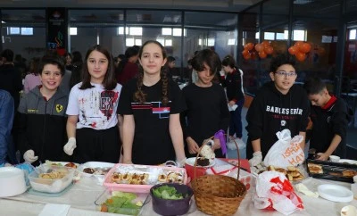 Van'da lösemili çocuklar için kermes düzenlendi