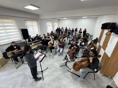 Van'da öğretmenlerden oluşan koro sahne almaya hazırlanıyor