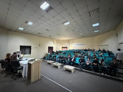 Van'da &quot;akciğer ve bağırsak kanseri&quot; konulu seminer düzenlendi