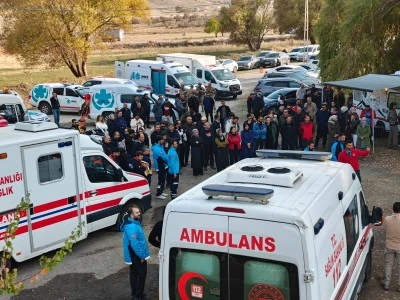 Van'da &quot;Sağlık Yöneticileri Afet Farkındalık Kampı&quot; düzenlendi