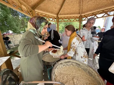 Van'da &quot;Türk Mutfağı Haftası&quot; kapsamında geleneksel lezzetler tanıtıldı