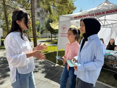 Van'da sağlık ekipleri çocuk ve gençlerin dijital bağımlılığına karşı mücadele veriyor