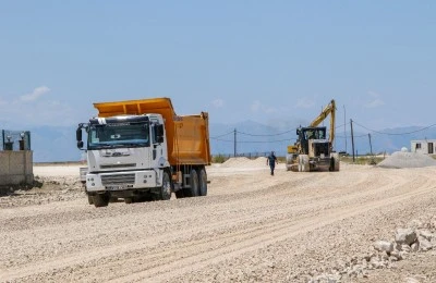 Van'da sahil yolunun ikinci etap çalışmaları devam ediyor