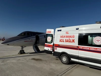 Van'da tedavi altındaki bebek ambulans uçakla İstanbul'a sevk edildi
