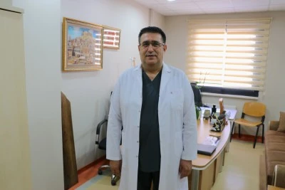 Van depreminde yakınlarını kaybetti, Malatya'da y&uuml;zlerce depremzedenin yardımına koştu