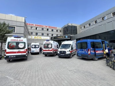 Van G&ouml;l&uuml;'ne giren 2 kardeş hayatını kaybetti