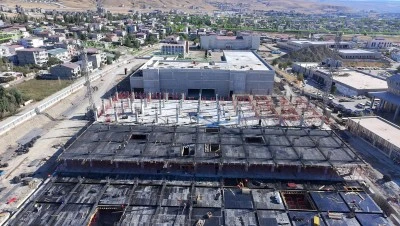 Van'ın şehir hastanesi depreme dayanıklı teknolojiyle y&uuml;kseliyor