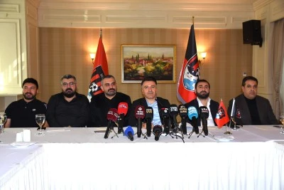 Vanspor yönetiminin hedefi takımı &quot;ileriye&quot; taşımak