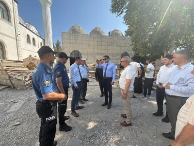 Veysel Karani Türbesi’nde Restorasyon Çalışmaları Sürüyor