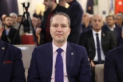 Yeniden Refah Partisi Genel Başkanı Erbakan, Mardin'de Fehim Adak'ı anma programına katıldı