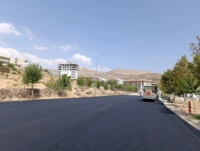 Yeşilli'de yol asfaltlama çalışması başlatıldı