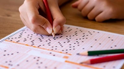 YKS&rsquo;de Hatalı Soru İddiası! Handan Sorusu İptal Edilecek mi, Matematik Sorusunda Doğru Cevap Tartışması Neden &Ccedil;ıktı?
