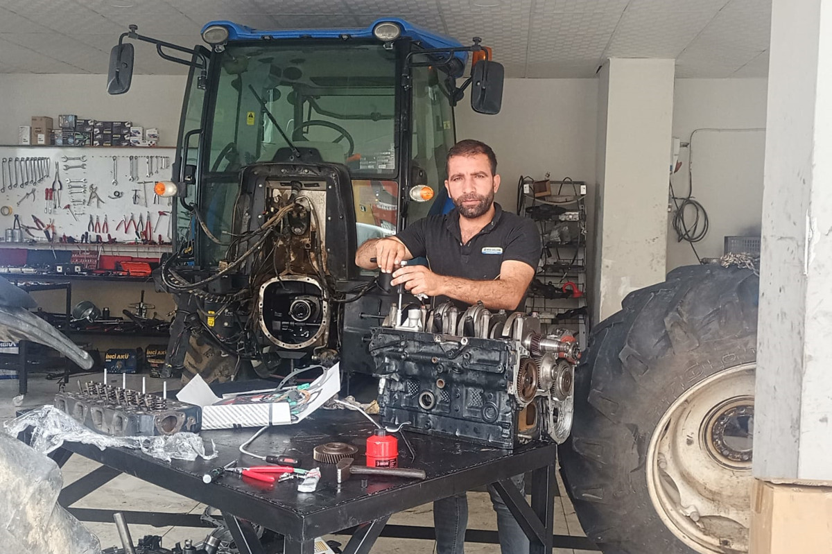 Çiftçinin mağdur olmaması için traktör tamir ustaları 7/24 iş başında