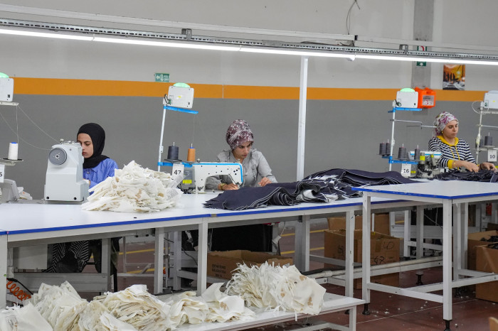 Diyarbakır'da depremzede 170 kadına fabrikalarda istihdam kapısı açıldı