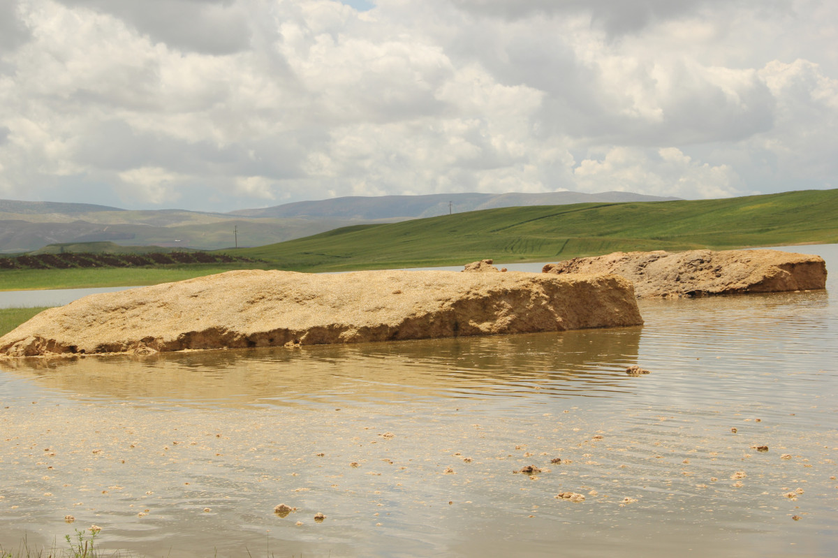 Kurtalan’da 200 ton saman sular altında kaldı