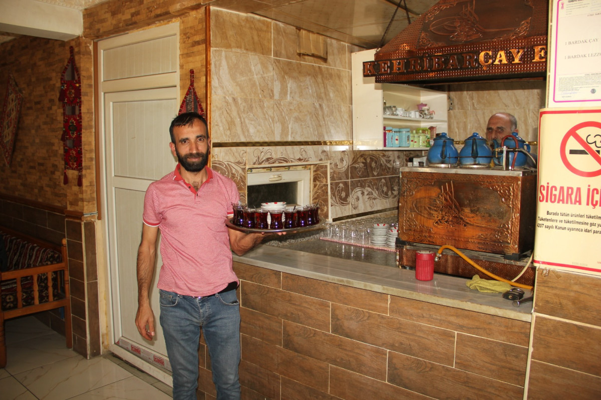 Kurtalan’da çay ocağı işletmecileri çalışacak elaman bulamamaktan yakınıyor