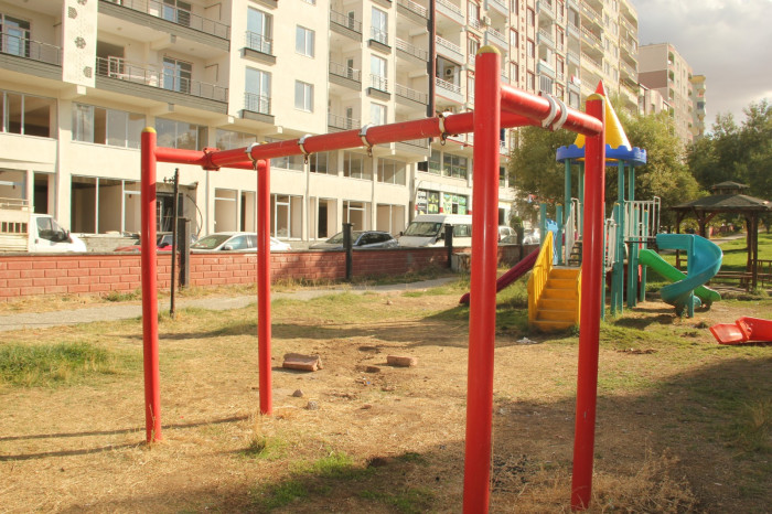 Vatandaşlardan Ahmedi Hani Parkındaki çocuk oyun alanın oyuncakları onarılsın talebi